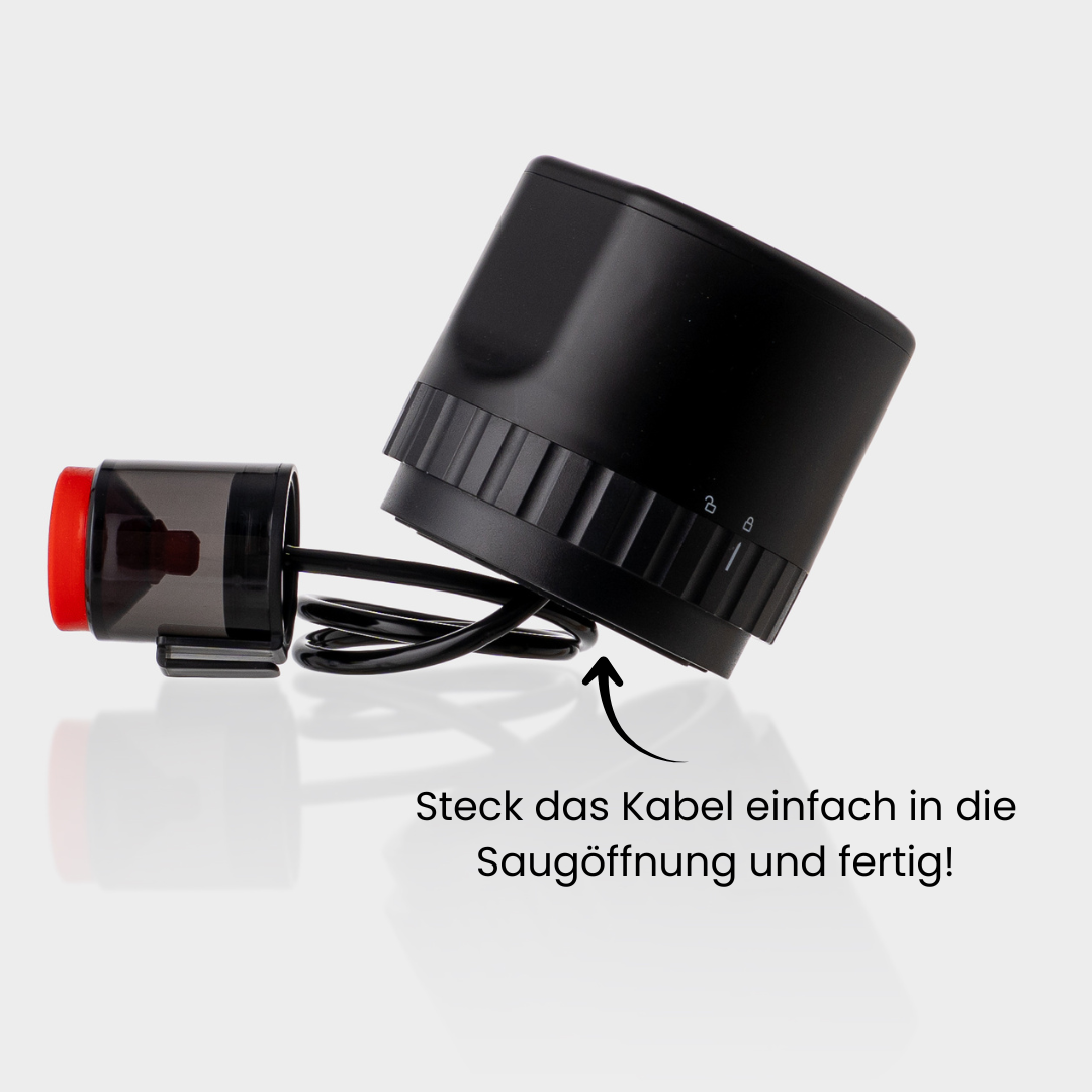 Steck das Kabel einfach in die Saugöffnung und fertig